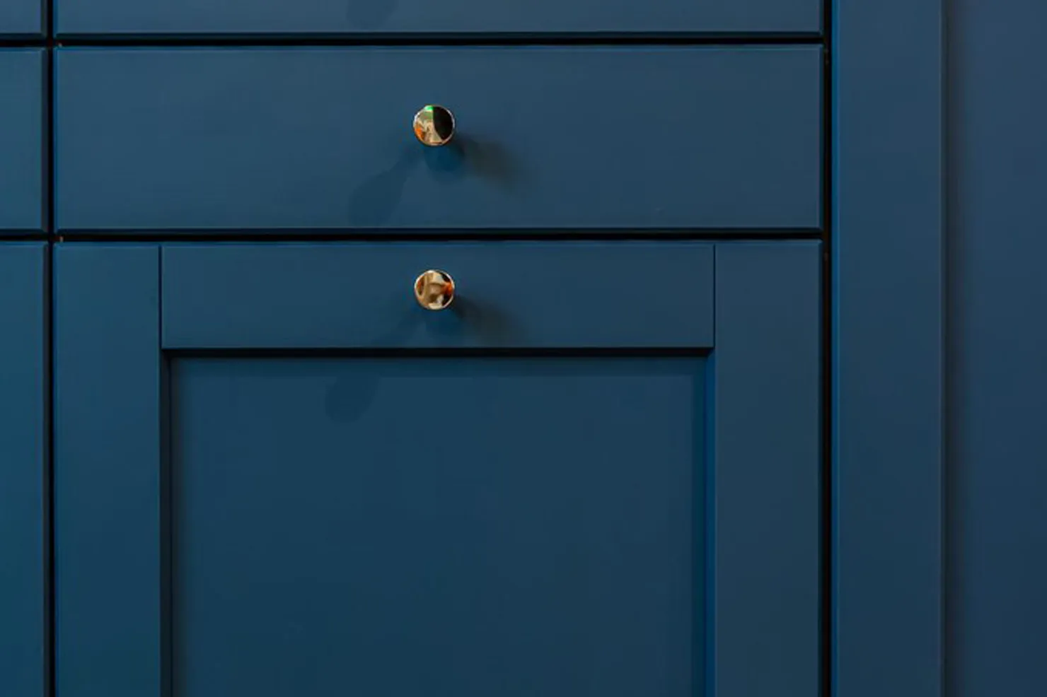 modern, shaker, and raised-panel door styles