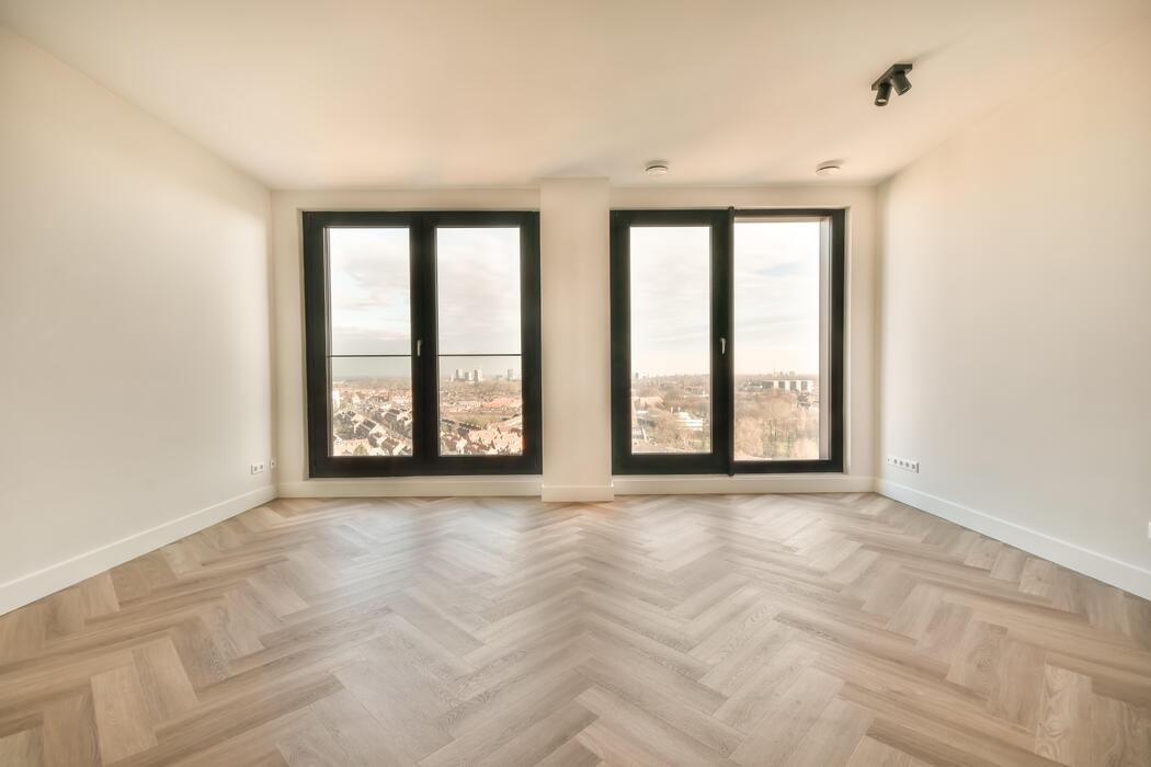 solid-hardwood-floors